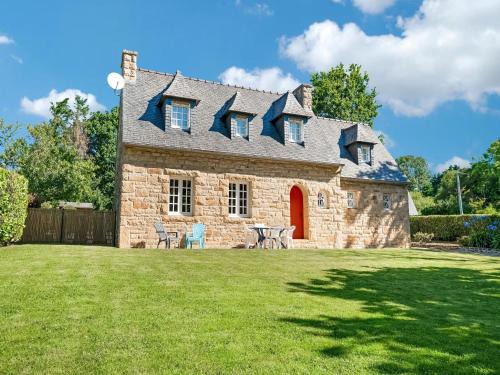 Logonna-Daoulas House | Coastal Home in Logonna-Daoulas
