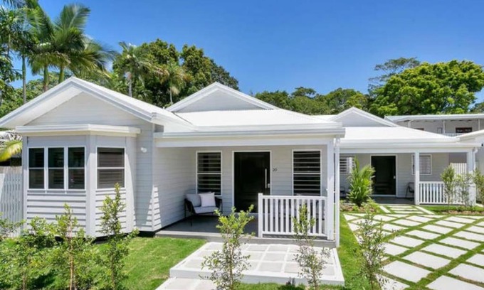 Edge Hill House | Coastal Villa