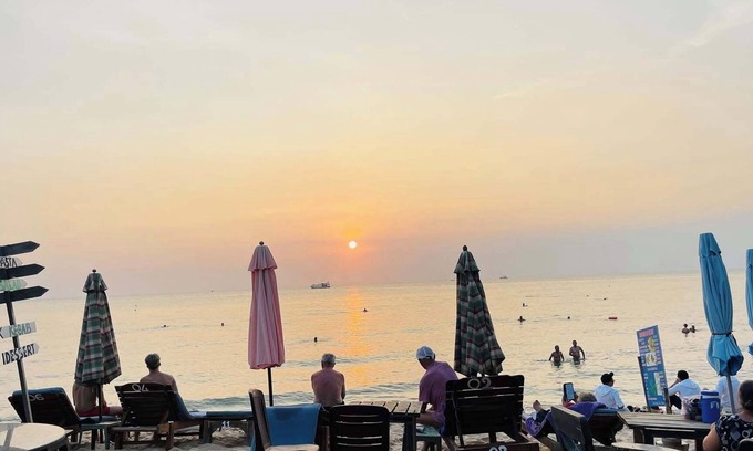 Cua Lap Apartment | Coastal Village PQ
