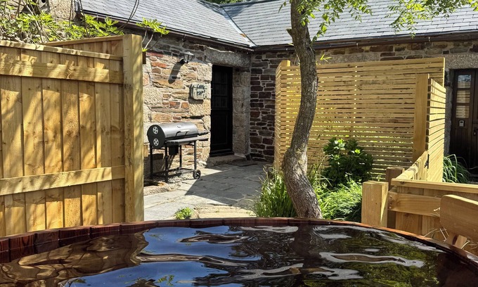 Bodmin House | Cobble - Cornish Stone Cottage on the edge Cardinham Woods & Bodmin Moor