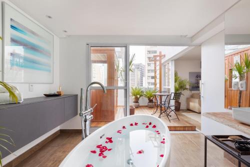 Jardim Europa Apartment | Cobertura SPA na Faria Lima - Wecare Hosting