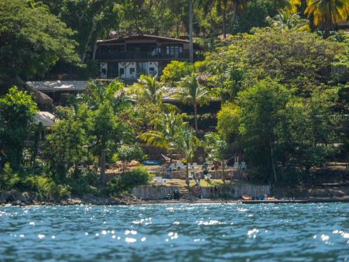 Catarina Hotel | Coco Bay
