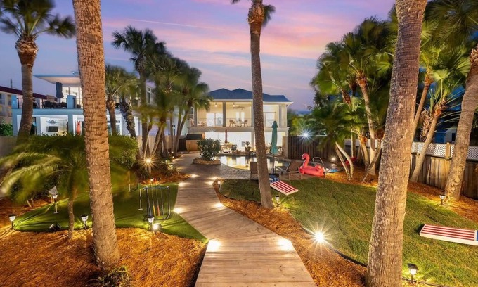 Orlando Beach House | Coconuts Cove Retreat By the Sea