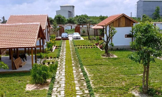 Dat Do Villa | CocoPalm Villa near Beach - Mango room