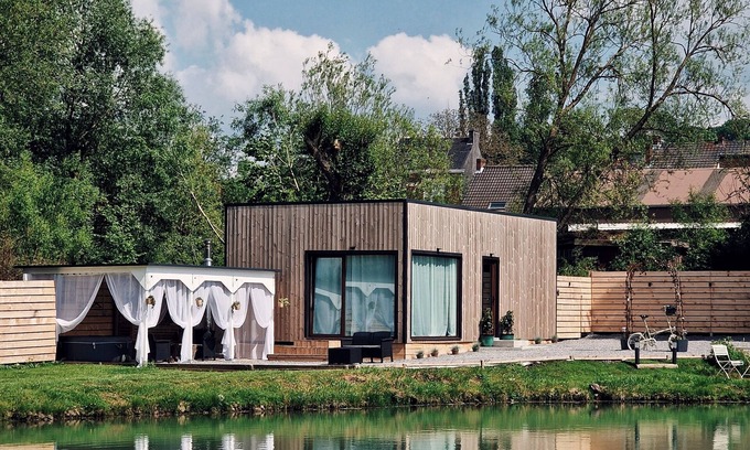 Les Ternes House | Coeur Nature Private estate with view, wood-fired sauna and Jacuzzi.
