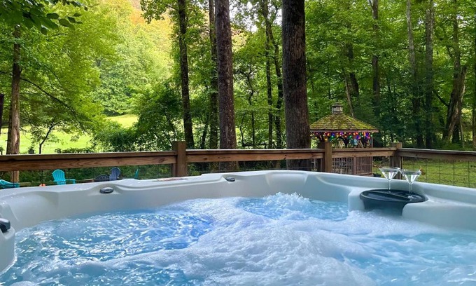 Sautee Nacoochee House | Coffee Creek Cabin