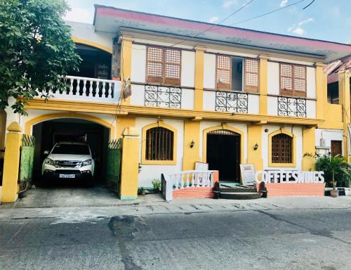 Vigan Bed & Breakfast | COFFEESWINGS LODGING HOUSE
