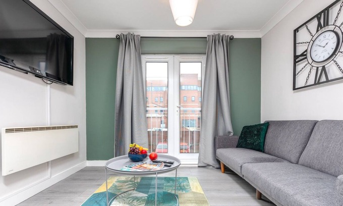Grangetown Apartment | Cohost Partners Cozy 2BR Near Cardiff Bay & Center