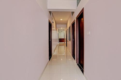 Mysore Hotel | Collection O Emara Grand Mysore
