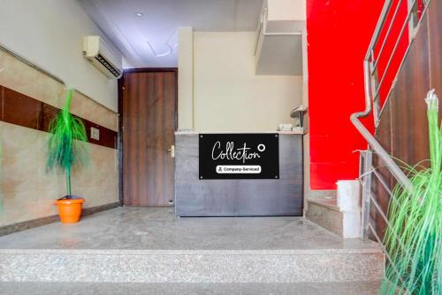 Delhi Hotel | Collection O Johri Enclave Metro Station Second Home