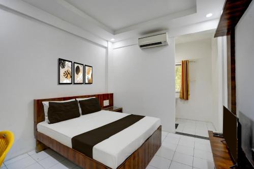 Warje Hotel | Collection O Warje Pune Formerly Choice Guest house