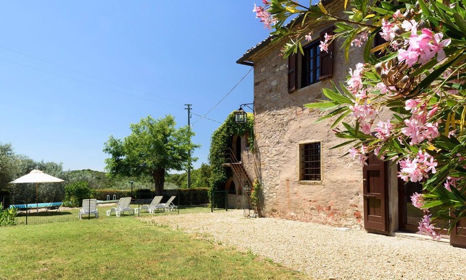Pergine Valdarno House | Collina large independent house with pool