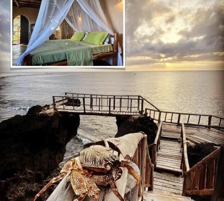 Shimoni House | Colobus Suite of 40m2 in Villa 560 m2, View of the Indian Ocean