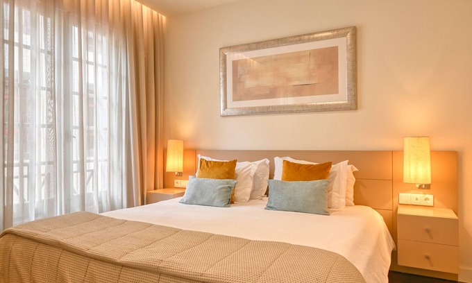 Se Apartment | Colombo Square, a Home in Madeira