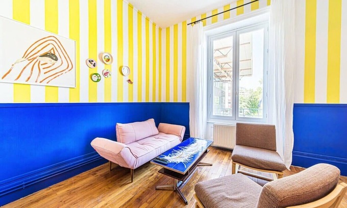 Bussiere - Cadiere Apartment | 🎨✨ Colorful apartment – 2 bedrooms in the heart of Ollins ✨🎨