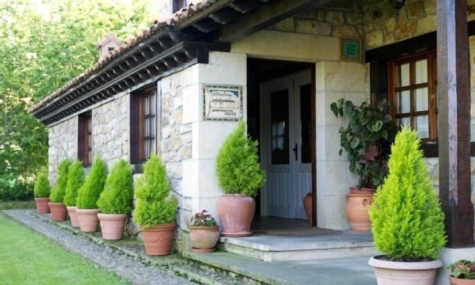 Los Tojos Cottage | Colsa apartments for 5 people