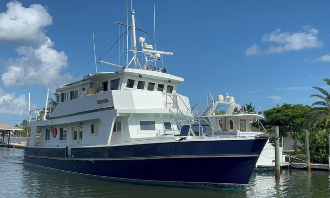 Cocoa Beach Boat Rental | Come aboard this beautiful ship