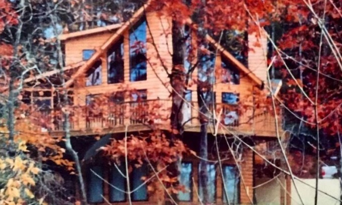 Helen Cabin | Come Catch A Dream At The Dreamcatcher Cabin