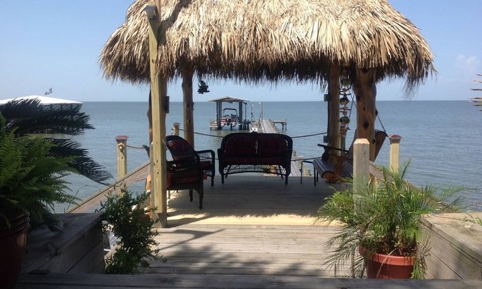 Bacliff Cottage | Come Friday Cottages on the Bay