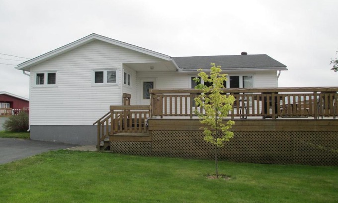 Holyrood Apartment | Comerford's Ocean View Suites