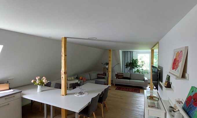 Althof Apartment | comf. FEWO in idyllic location 15 minutes from the beach with great transport links