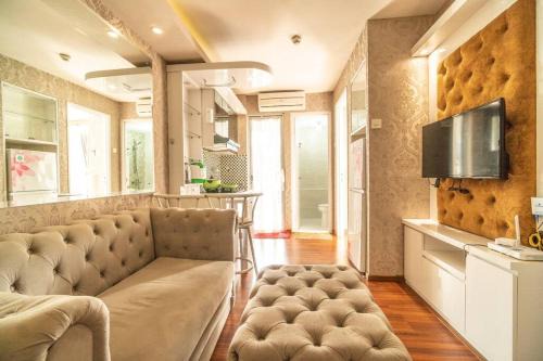 Jatinegara Apartment | comfort 2 BR Above Bassura City Mall East Jakarta