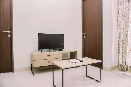 Ciputat Apartment | Comfort and Homey 2BR at Transpark Bintaro Apartment By Travelio