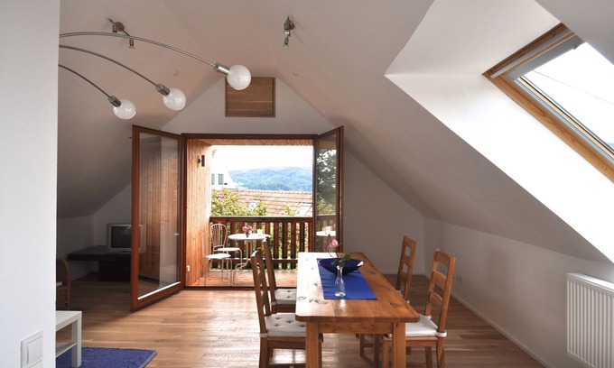 Leutschach Apartment | Comfort apartment with panoramic views of the vineyards, WiFi