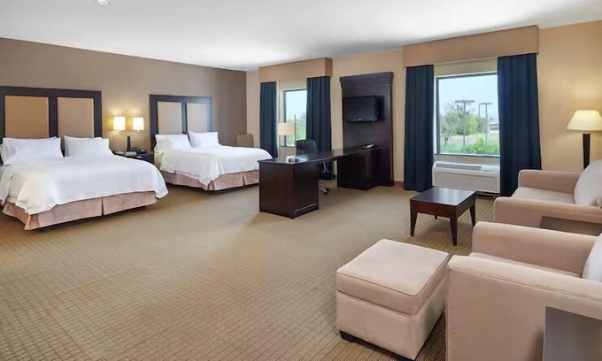 Decatur Hotel | Comfort & Convenience: Your Decatur Gateway with Free Breakfast & Pool