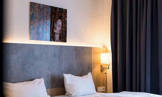 Loerrach Apartment | Comfort Doppelzimmer mit Dusche und WC