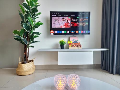 Bukit Jong Apartment | Comfort Home - 5pax Fantasy Pool View