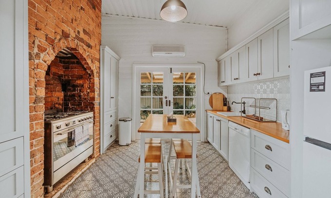 Bendigo House | Comfort On McCrae in City Centre