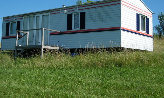 Coeur-de-Causse House | Comfortable 3 Bedroom Mobile Home in peaceful valley - bar, pool & golf course