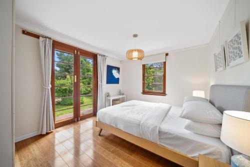 Narrabundah House | Comfortable 3-Bed Haven Near Canberra Attractions