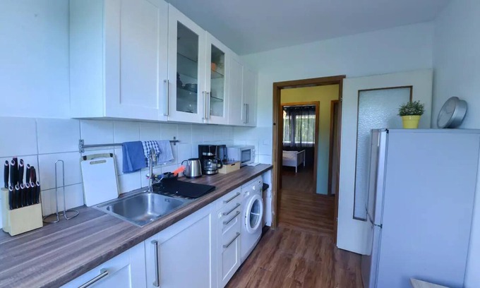 Region Hannover District Apartment | Comfortable 3 Room apartment, ideal for Messe fairnn