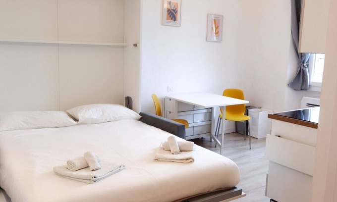 Lorenteggio Apartment | Comfortable and bright studio apartment.