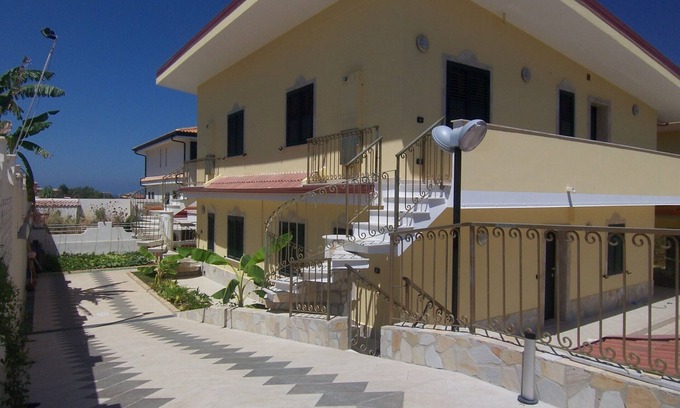 Briatico Apartment | comfortable apartment 100m from the sea