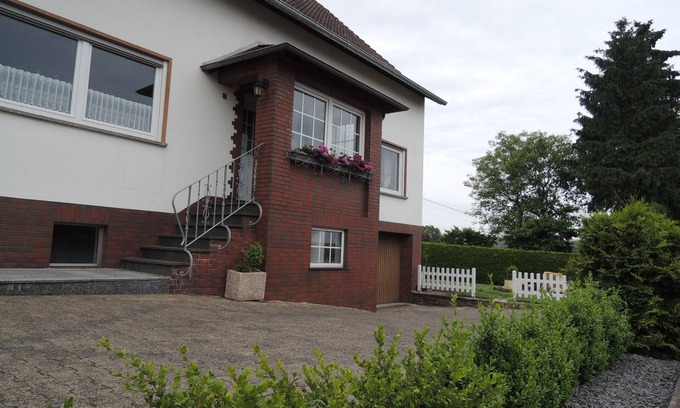 Strotzbusch Apartment | Comfortable apartment, 85sqm, 2 bedrooms, wifi, garden