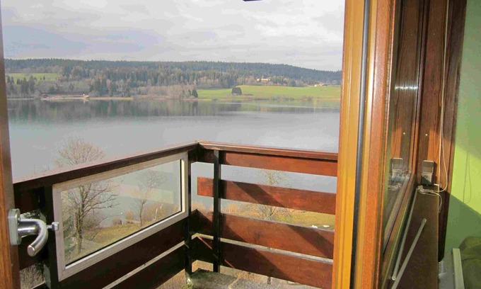 Malbuisson Apartment | Comfortable apartment with stunning views of the St Point lake