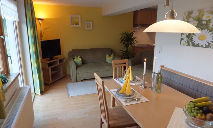 Schroecken Apartment | Comfortable apartment with terrace, sunbathing area, playground, free Wi-Fi, pets