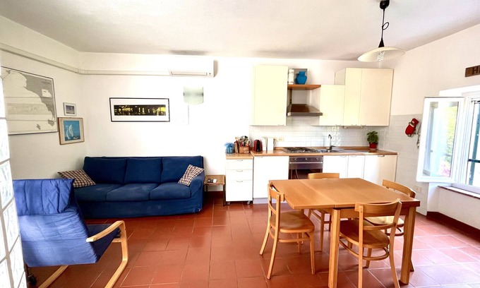 Sant' Andrea Apartment | Comfortable apartment with sea view 3 min from the beach