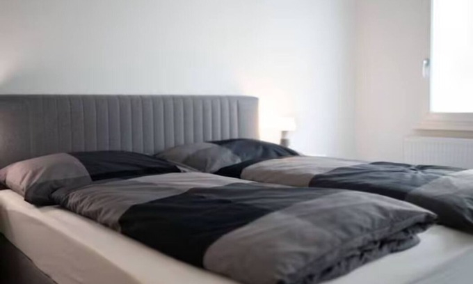 Oberdobling Apartment | Comfortable Apt for Families - 5 mins from The Vienna Center Austria