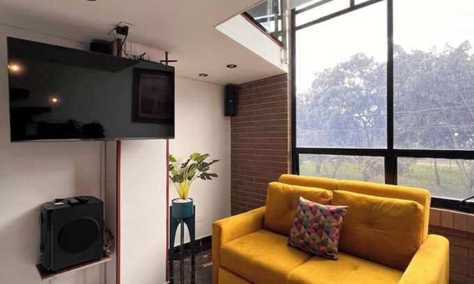 Calle 26 Apartment | Comfortable double-height Normandy