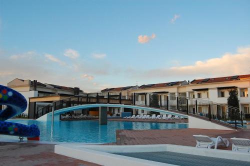 Bibione Apartment | Comfortable flat in a residence with swimming pool