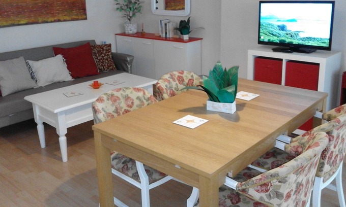 Cruz de Humilladero Apartment | Comfortable, fully furnished apartment near the beach and the centre of Malaga