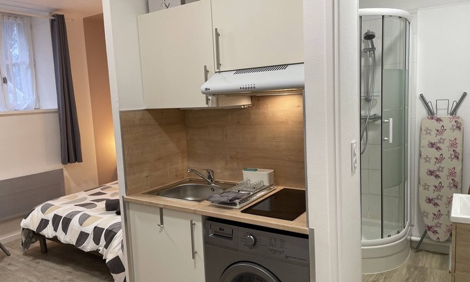 Rochefort Apartment | Comfortable furnished studio on ground floor near the spa (N°36)