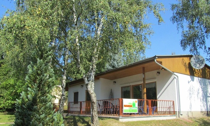 Zeulenroda-Triebes House | Comfortable holiday home at the Zeulenroda dam/bungalow village Zadelsdorf.