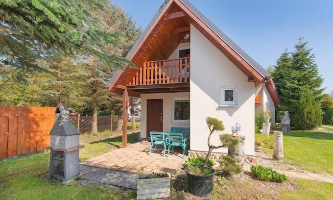 Darlowo House | Comfortable holiday homes with a summer pool