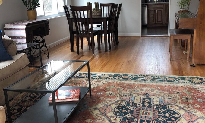 Taylor Run House | Comfortable home in Alexandria, walkable to Old Town/Metro, close to DC
