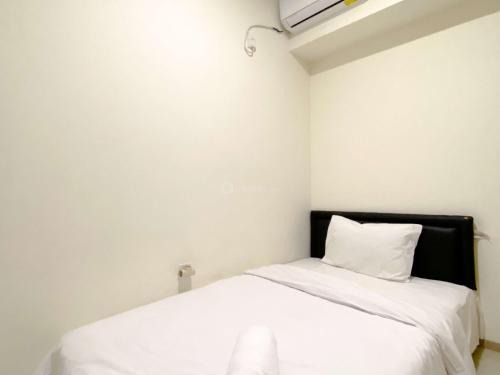 Cikarang Apartment | Comfortable Living 2BR at Meikarta Apartment By Travelio